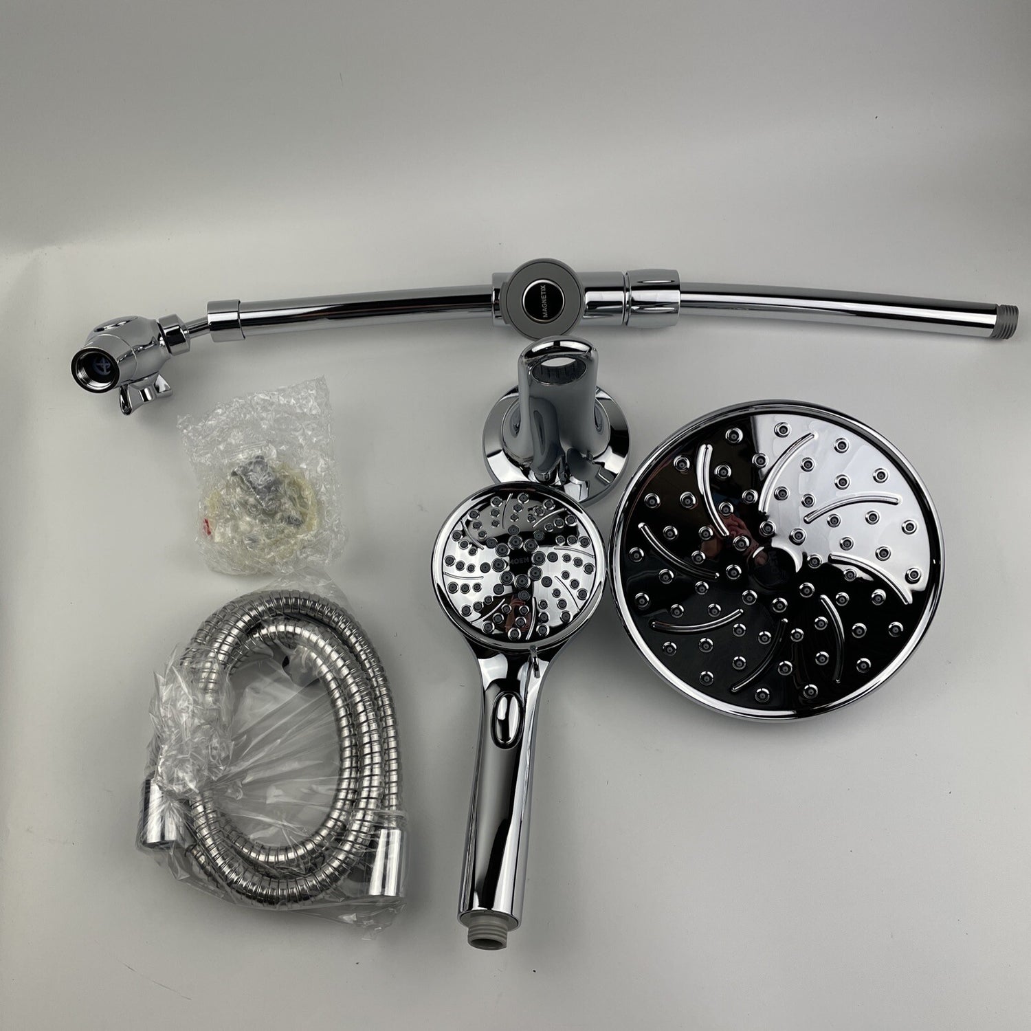 Moen 28586 Attract 6-spray Dual Shower Head and Handheld Shower - Chrome