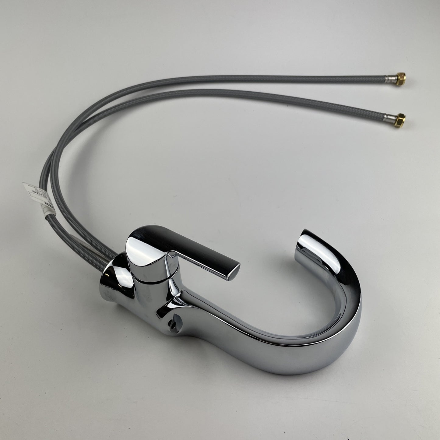 (READ) Moen S6910 Doux One-Handle Single Hole Bathroom Faucet - Chrome