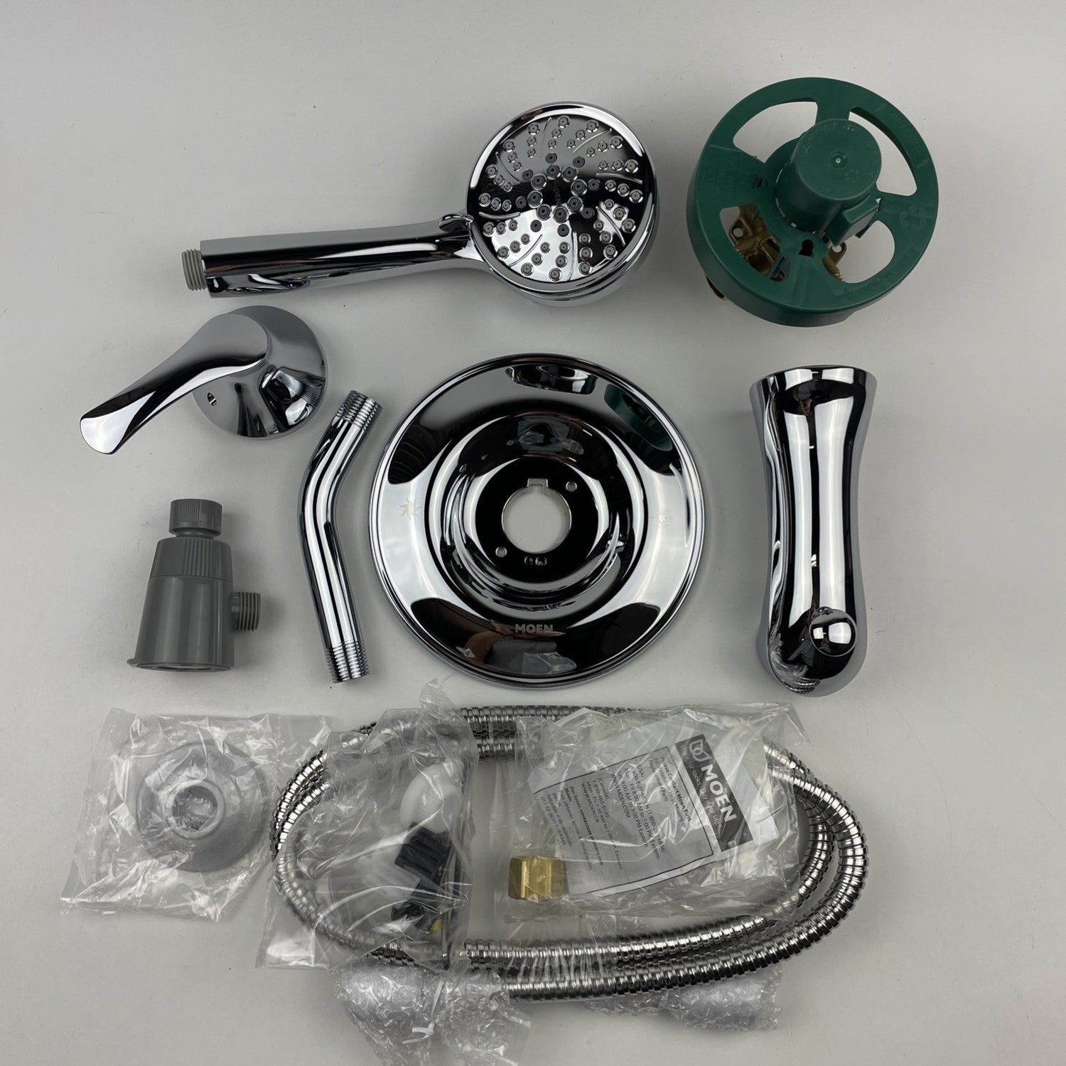 Moen 82560 Darcy Magnetix 6-Spray Single-Handle Tub & Shower Faucet Chrome