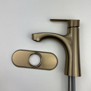 Moen 84516BZG Findlay Single-Handle Centerset Bathroom Faucet - Bronzed Gold