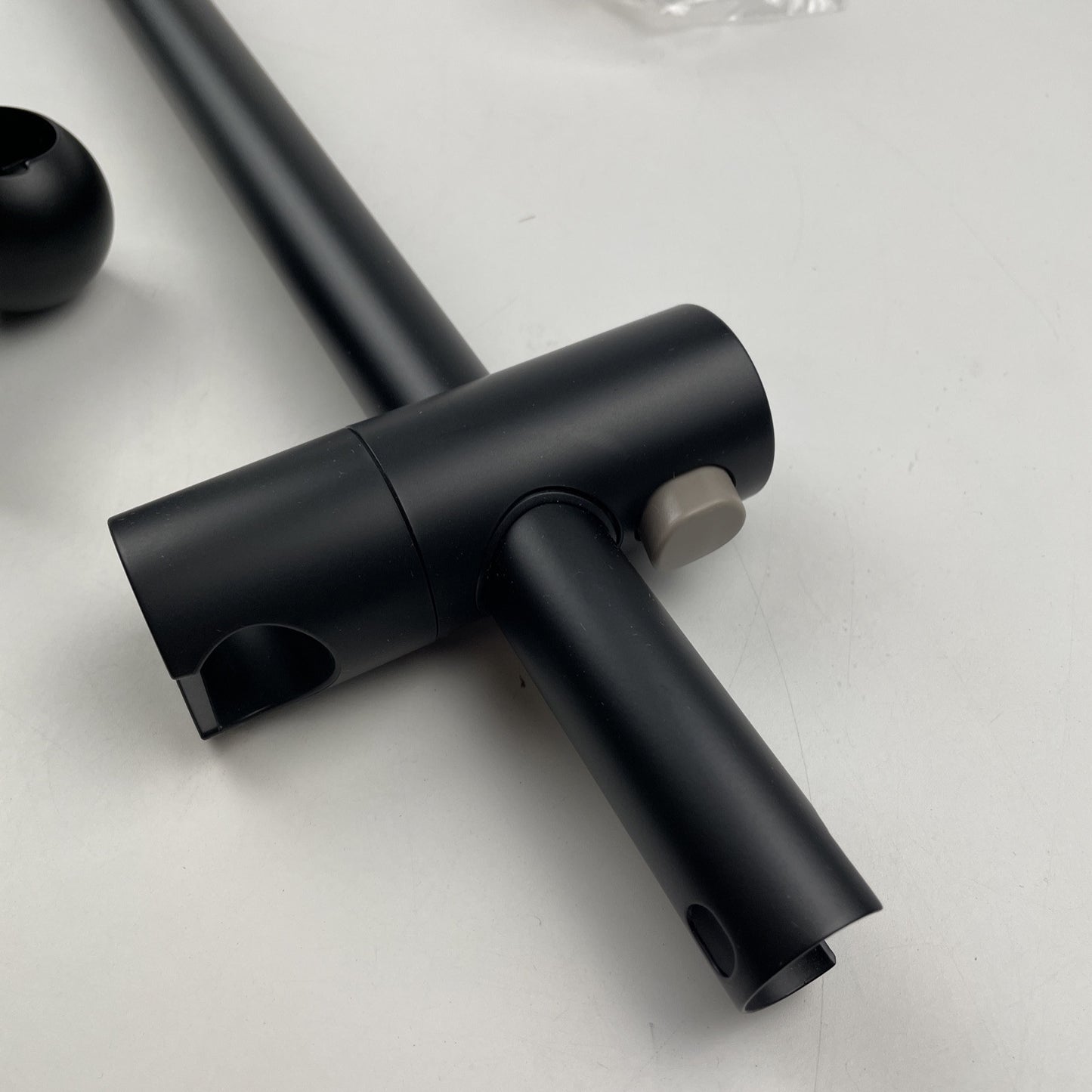 Moen 154296BL Weymouth 30" Traditional Slide Bar Kit - Matte Black