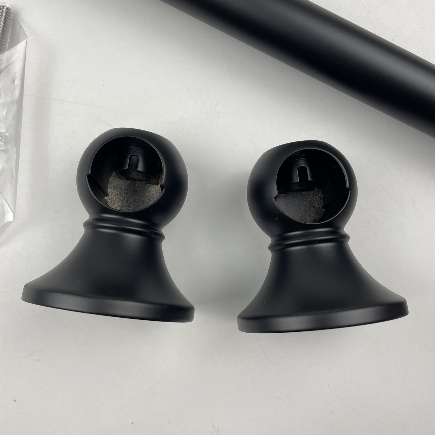 Moen 154296BL Weymouth 30" Traditional Slide Bar Kit - Matte Black