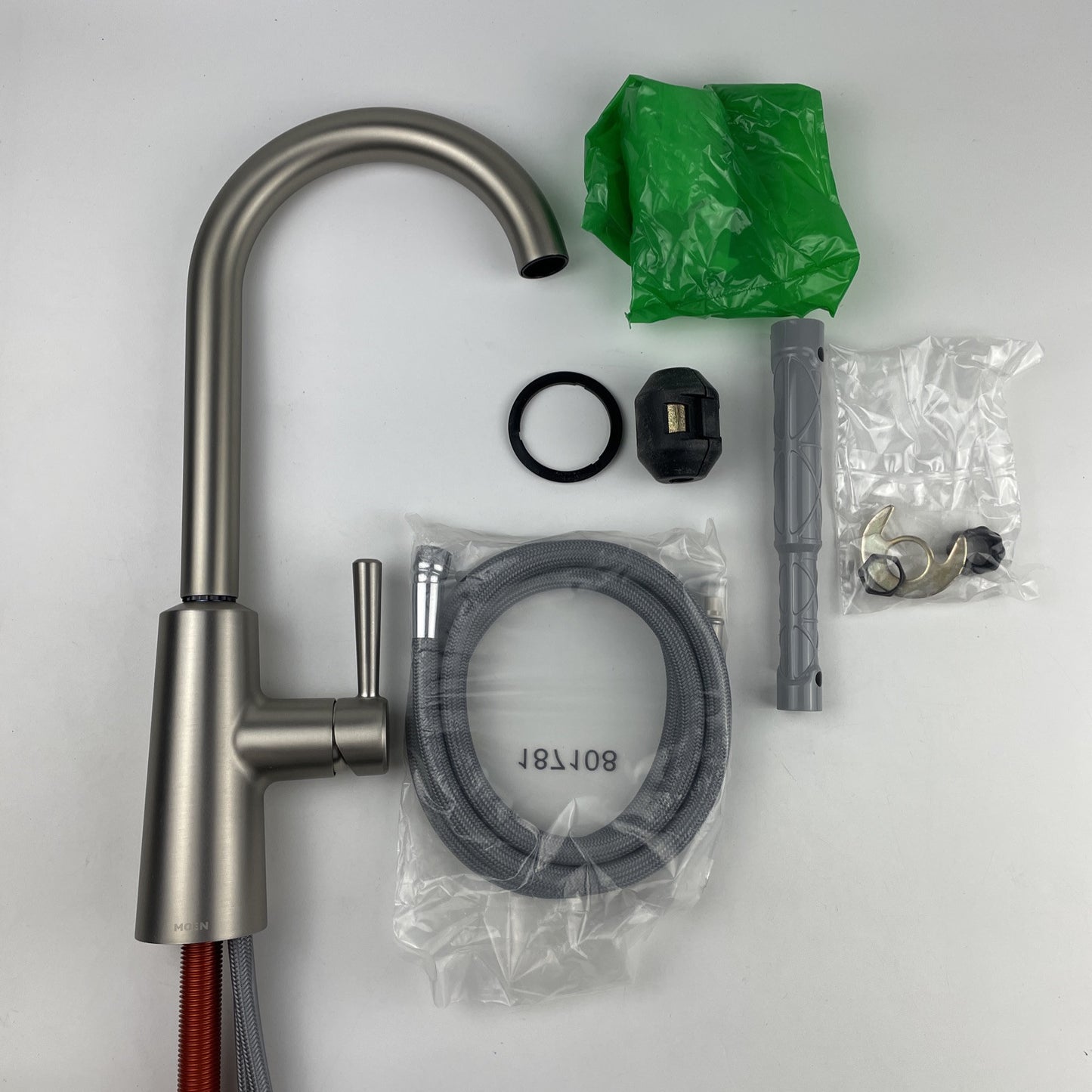 (READ) Moen 7402SRS Riley 1-Handle Pull-Down Sprayer Kitchen Faucet Stainless
