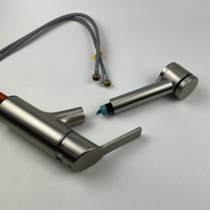 (READ) Moen 87701SRS Sombra Single-Handle Pull-Out Sprayer Kitchen Faucet