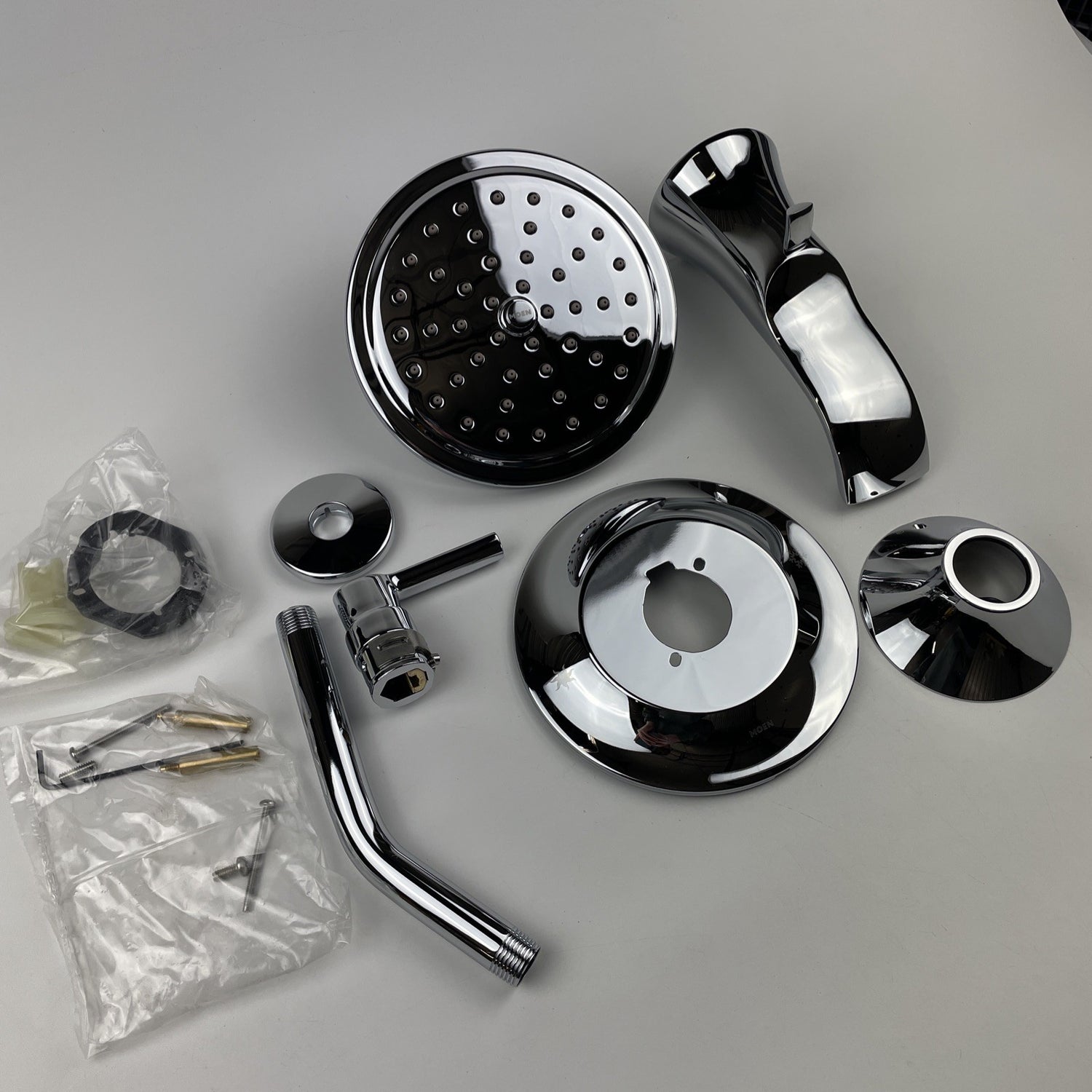 (READ) Moen TS2203 Doux Posi-Temp Pressure Balancing Tub and Shower Trim Chrome