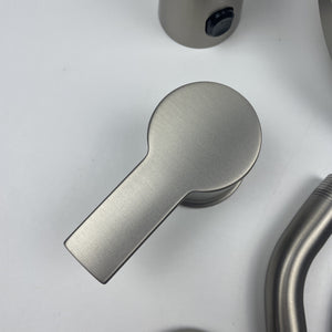 (READ)Moen 82156SRN Avri Magnetix Tub & Shower Faucet Spot-Resist Brushed Nickel