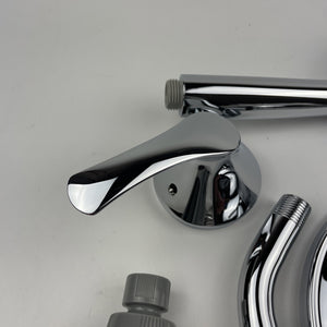 Moen 82560 Darcy Magnetix 6-Spray Single-Handle Tub & Shower Faucet Chrome