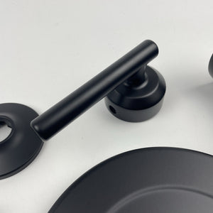 (READ)Moen UT2903NHBL Gibson 2-Series 1-Handle Tub & Shower Trim Kit Matte Black